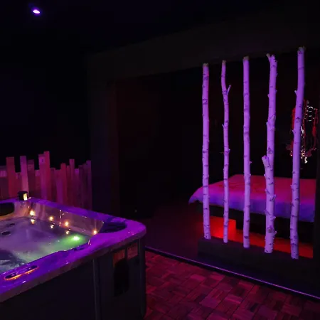 Liefdeshotel Jacuzzi *